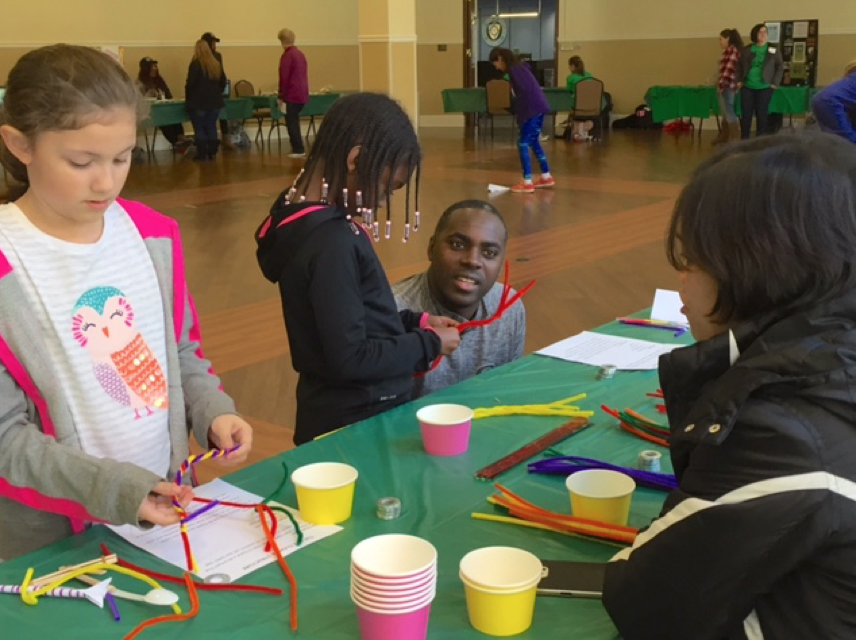 Kids making a STEM craft