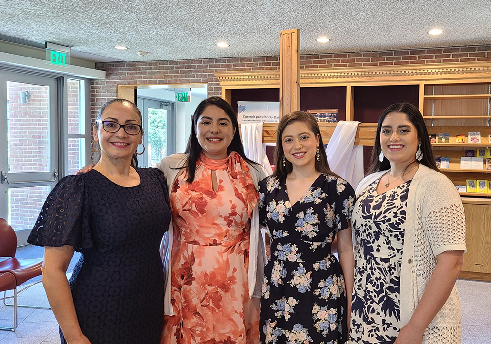 Brenda Rivera with her daughters