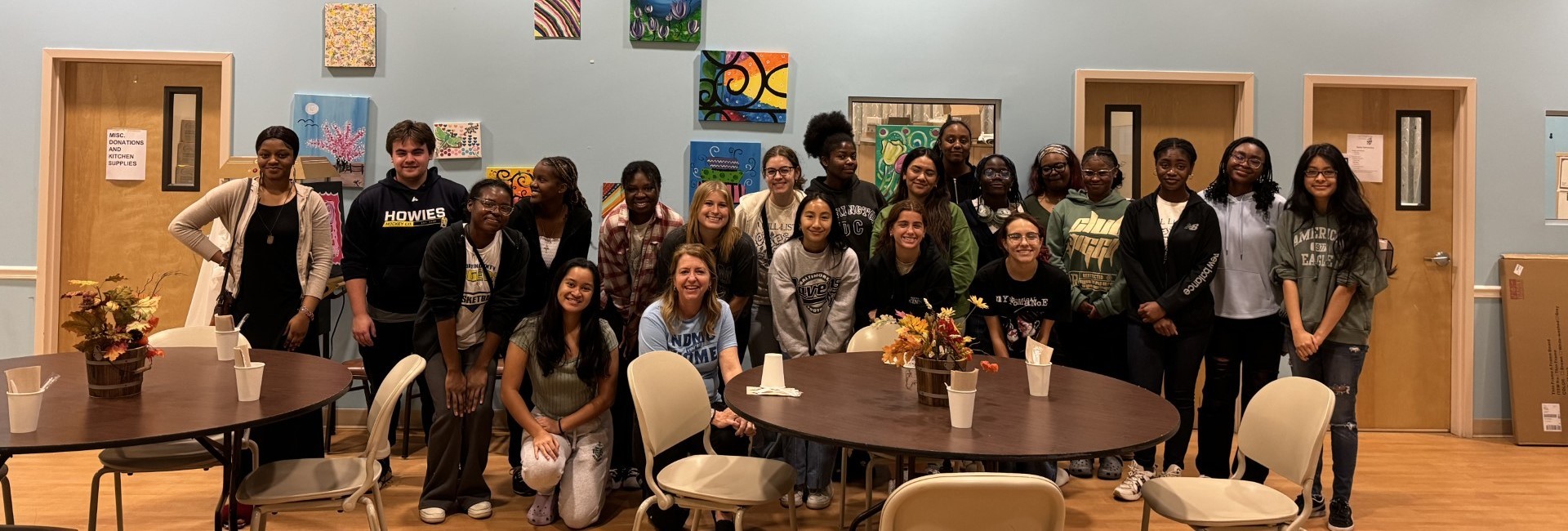 Bonner Student leaders assist My Sister’s Place Day, a women’s day shelter in Baltimore with meal service and organizational projects. 
