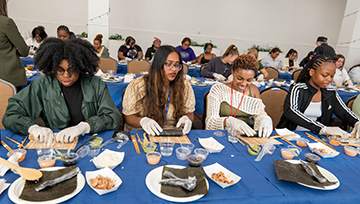 Students at Sushi Making with President Yam