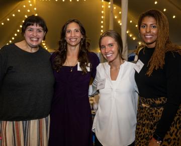 group of alums at Alumnae and Alumni Weekend