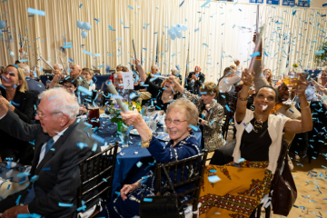 Alumni Weekend- Confetti Throwing