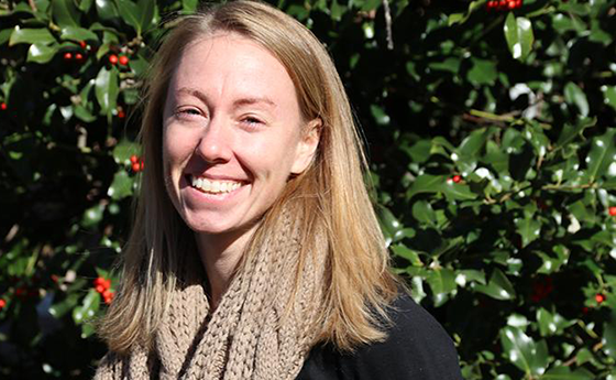 headshot of Dr. Kristine Larson outside