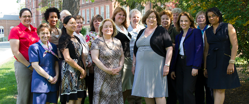 Outside group photo of self-study steering committee on Notre Dame campus