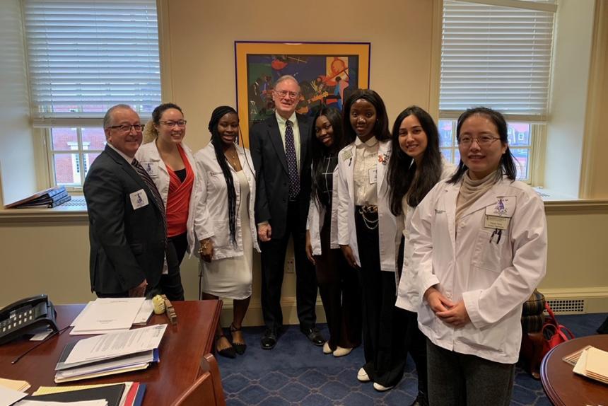 School of Pharmacy students in Annapolis